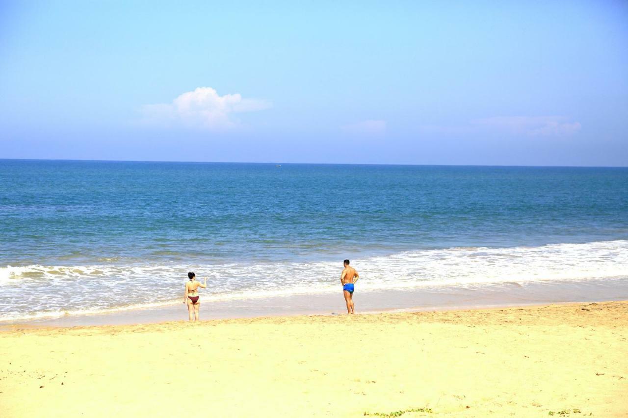 Sea Rock Villa Bentota Esterno foto