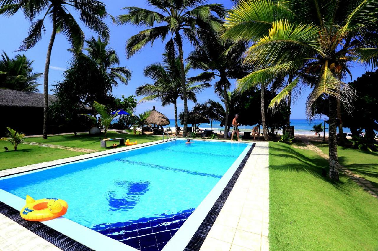 Sea Rock Villa Bentota Esterno foto