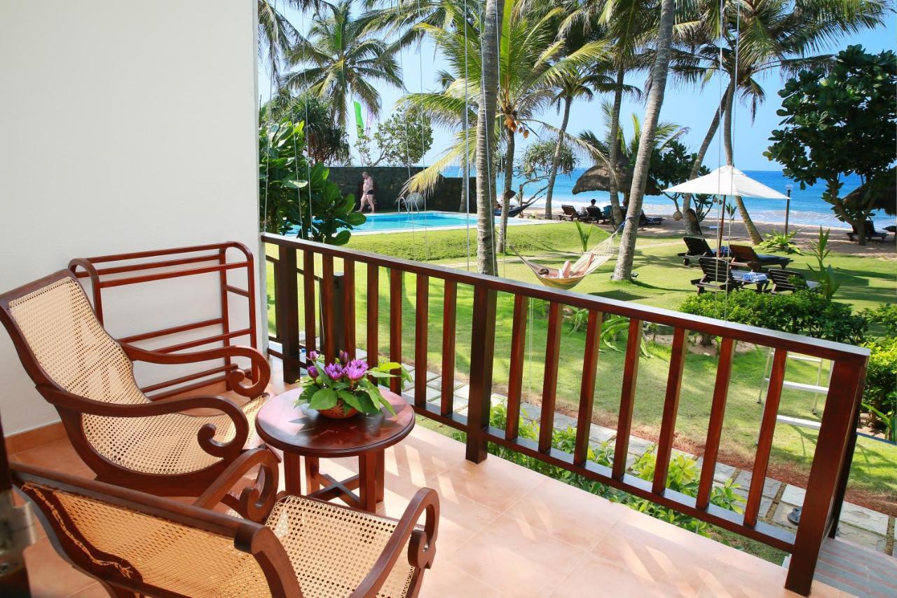 Sea Rock Villa Bentota Esterno foto